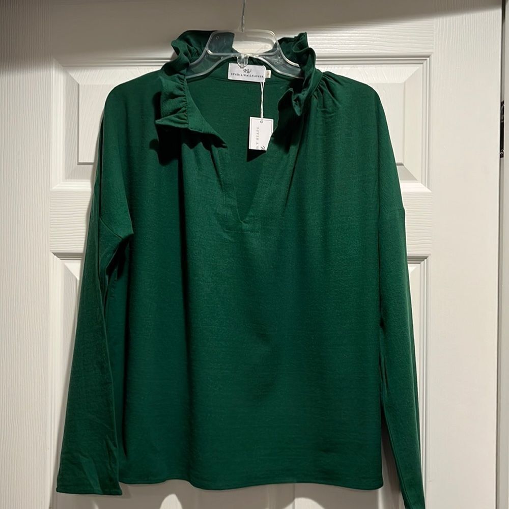 NWT Never A Wallflower Green Cotton Top size Medium